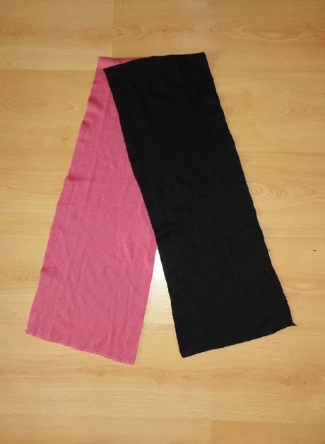 Šál čierno ružový, 