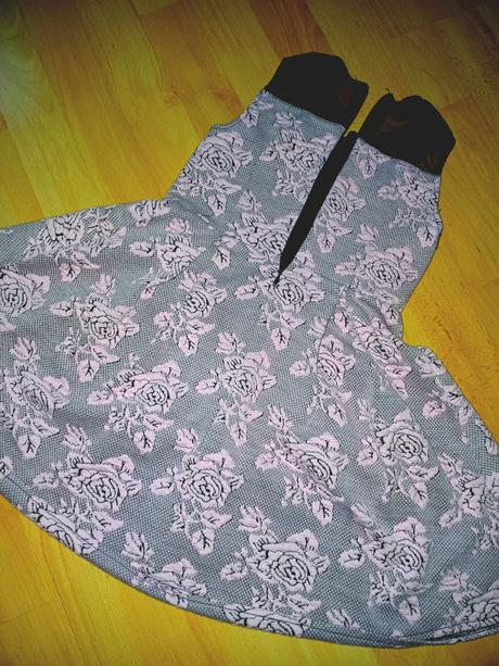 Slávnostné šaty, 116