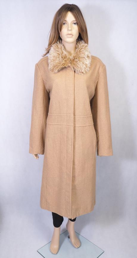 Kvalitný dámske kabát centigrade, 52