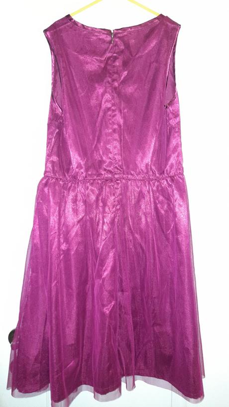 Nádherné šaty, 158