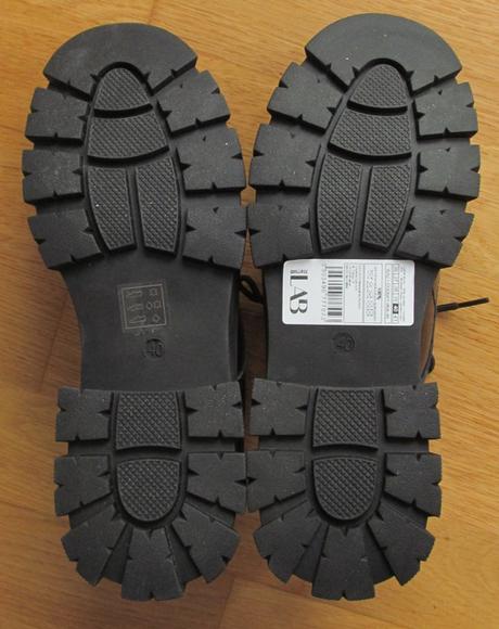 Kožené poltopánky - lakovky c. 39, 39