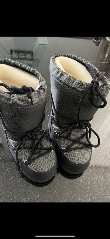 Fendi monogram snow moon boots vel.29-31, 31