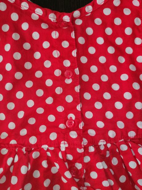 Červené bodkované saty, h&m,74