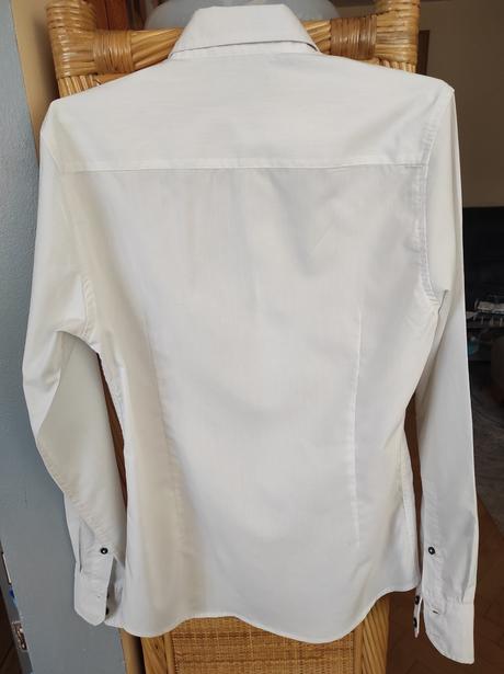 Košeľa biela zúžený strih- veľmi dobrý stav, s