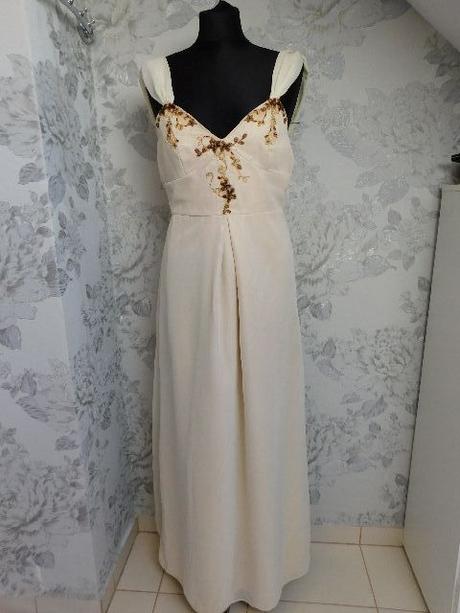 Velmi pekne spoločenske saty, 34