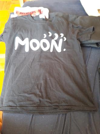 Moon merch, 152