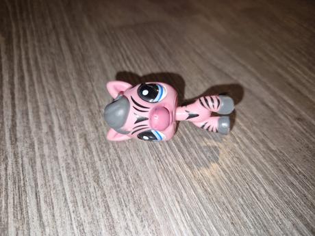 Littlest pet shop zebra 2078,