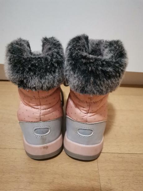 Zimné snehule, čižmy veľ. 24, lupilu,24