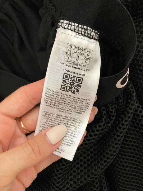 Sukna guess, guess,xs