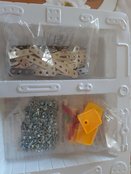 Stavebnica vrátane poštovného,