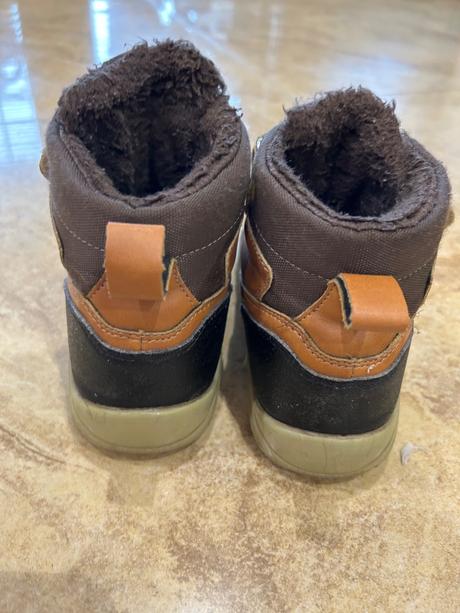Zimné topánky, baťa,29