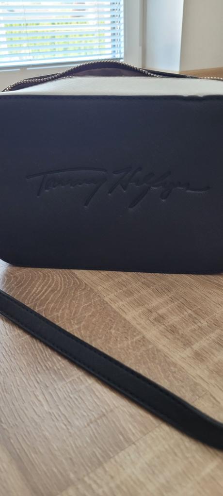 Kabelka th, tommy hilfiger