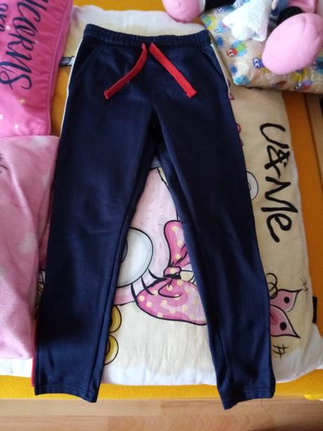 Teplaky pre chlapca, 110