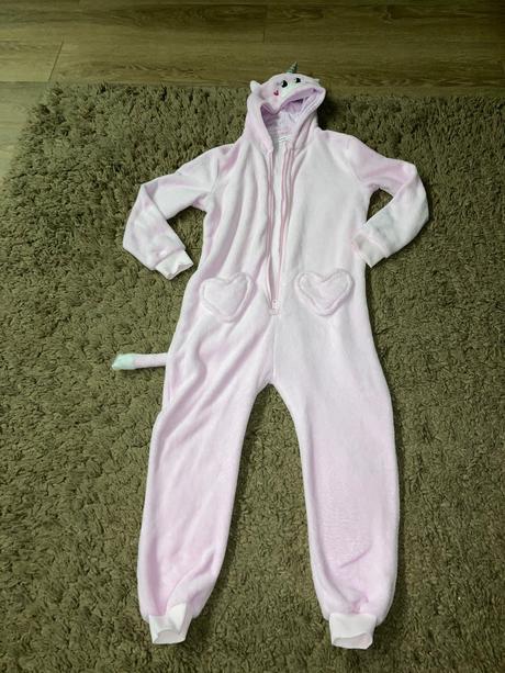 Overal jednorozec, sinsay,134