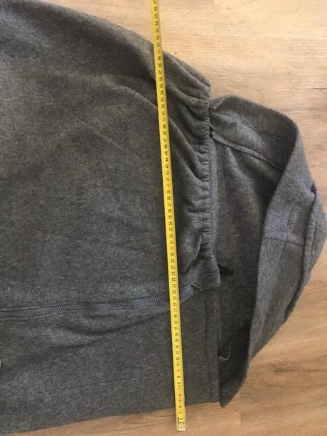 Nosiaca mikina-deka uni, 