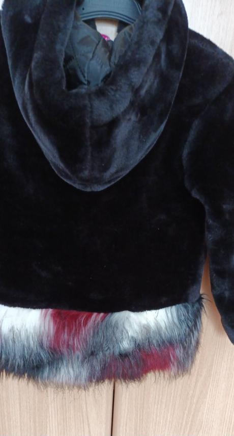 Kožušinový kabátik, 140