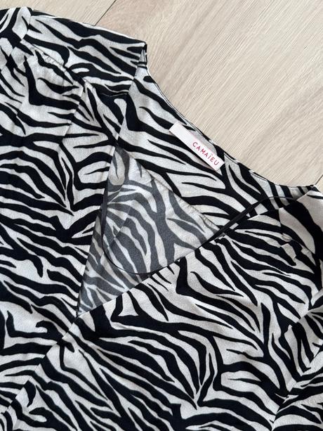 Zebrové šaty, camaieu,38