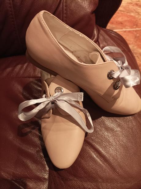 Elegantné topánky už aj s poštou, 38