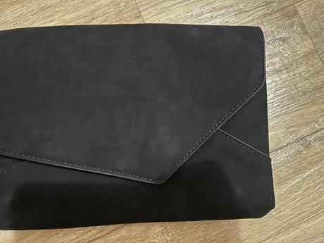 Listová kabelka baťa, baťa