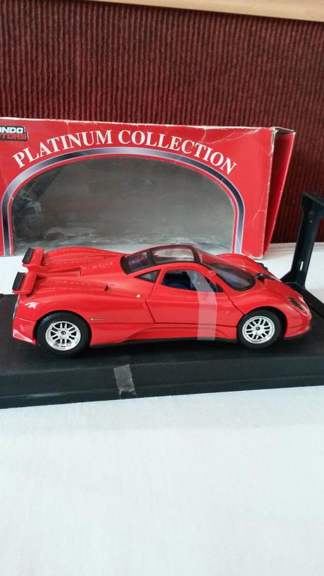 Model pagani zonda c12, 