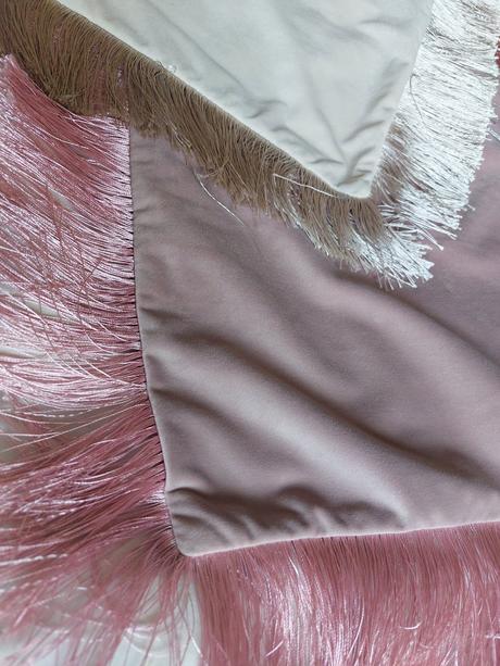 2x luxus zamatova obliecka  krémová a staroruzova, 