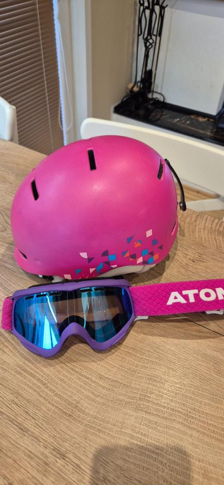 Lyžiarska prilba atomic, atomic,xs