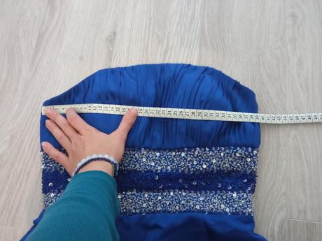 Dámske spoločenské šaty, s