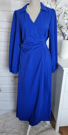 Pekné modré šaty, 38