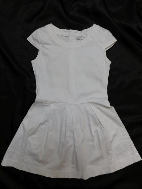 Kvalitne letne strečove šaty, 122