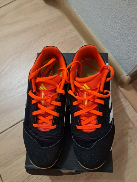 Halovky, adidas,39