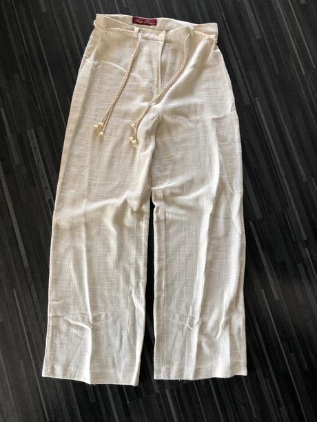 Úžasny a pohodlny nohavicovy kostym 42, 42