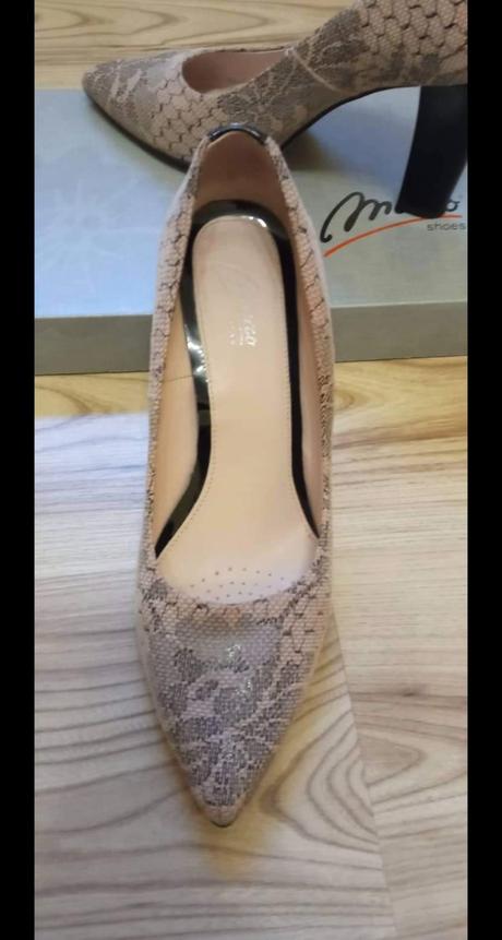 Pudrovo čierne lodičky 39, 39