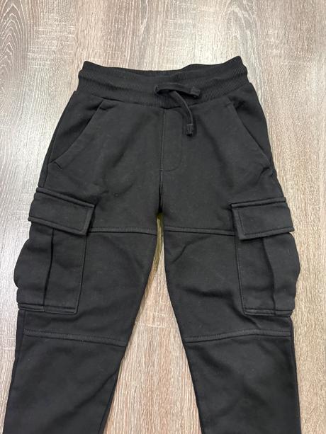 Primark kapsacove nohavice na 4-5 rokov, primark,110