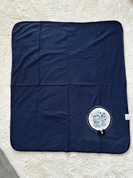 Obojstranná tenká deka richelieu, 