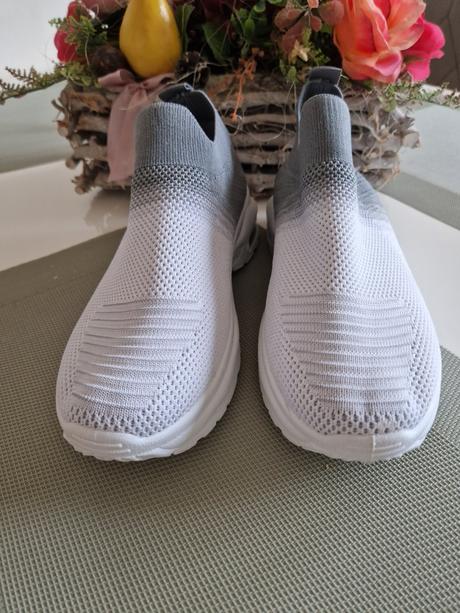 Letnè plàtenky nenosenè, 38