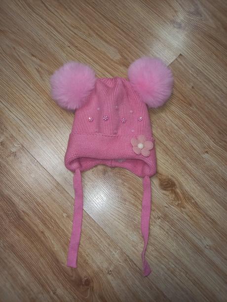 Ružová zimná čiapka, 104