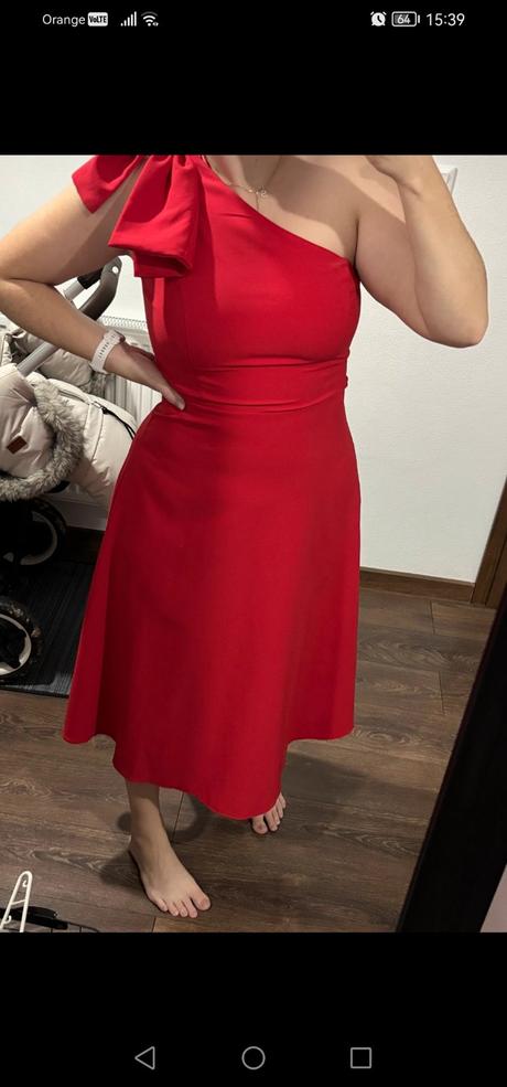 Šaty na jedno rameno-trendyol, 42