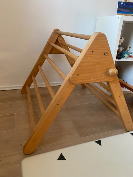 Montessori preliezka piklerovej triangel, 