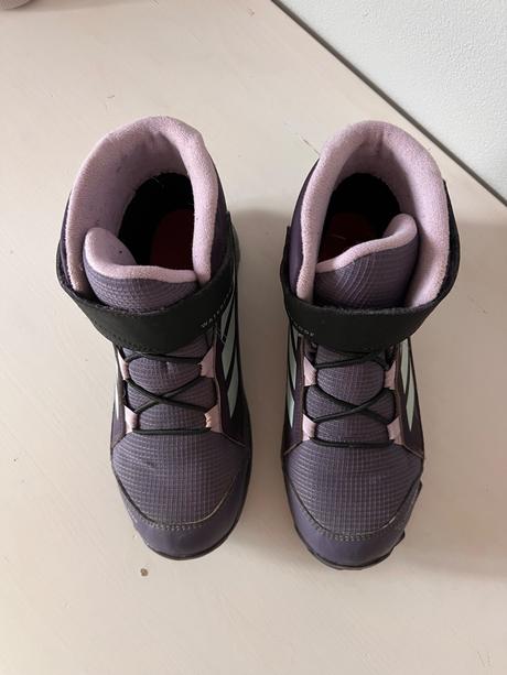Predám zimné čižmy / topánky adidas terrex, adidas,35