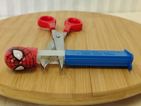Zberateľský retro dávkovač pez spider man, hungary,