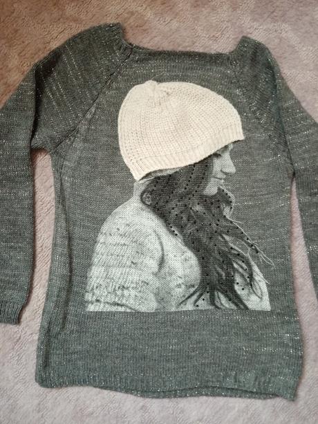 Sveter s aplikáciou, s