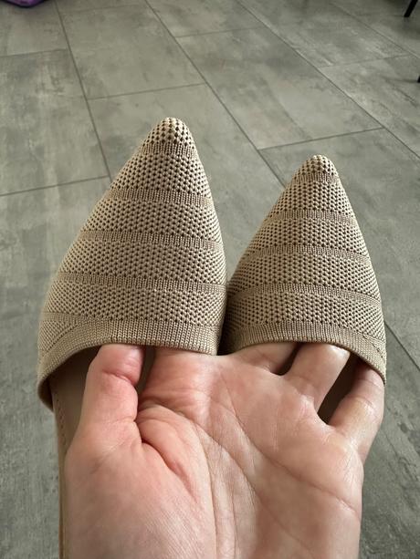 Zatvorené sandále, 37