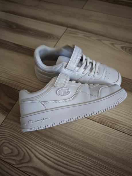 Tenisky, champion,35