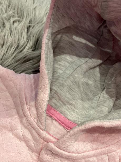 Dievčenský overal s kapucňou, 56