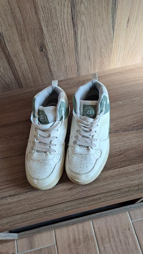 Tenisky, reserved,33