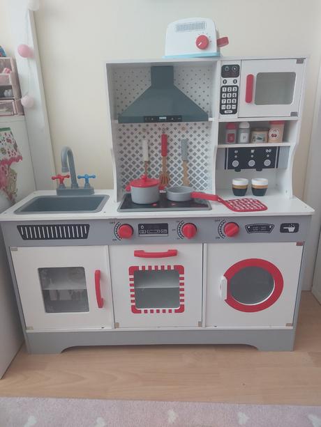 Drevená kuchynka zn. small foot,