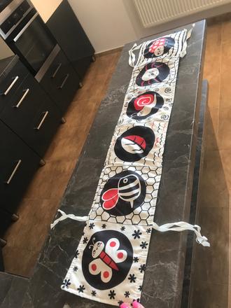 Kontrastné leporelo / mantinel pre bábätká,