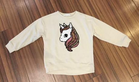 Krasna mikinka s flitrovanym jednorozcom h&m, h&m,116