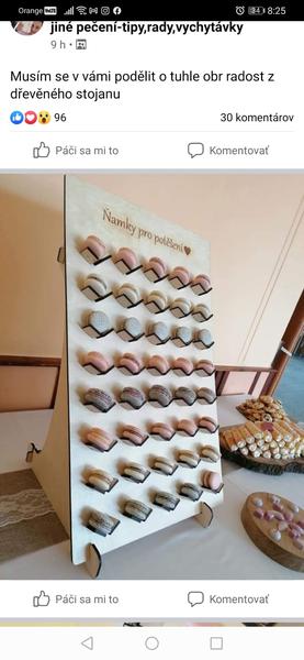 Kto vyrába makrónkové veže z plexi alebo z dreva?