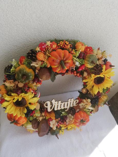 Veniec bohato zdobený, 